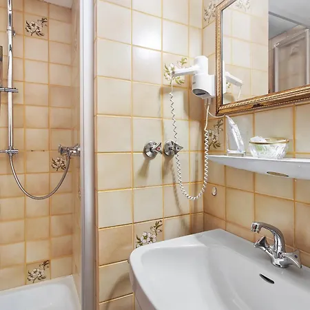 Gæstehus Baeren - Drei Sterne 3*